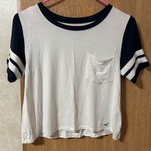 🔆2 for $6 🔆 Hollister cropped easy tee